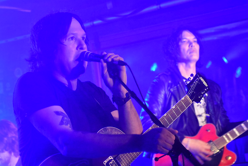 the Warlocks + Pleasures en concert